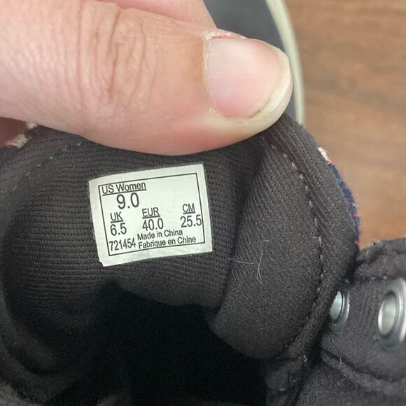 Vans Winter Patterned High-Top Sneakers Sz 9 - Picture 7 of 8